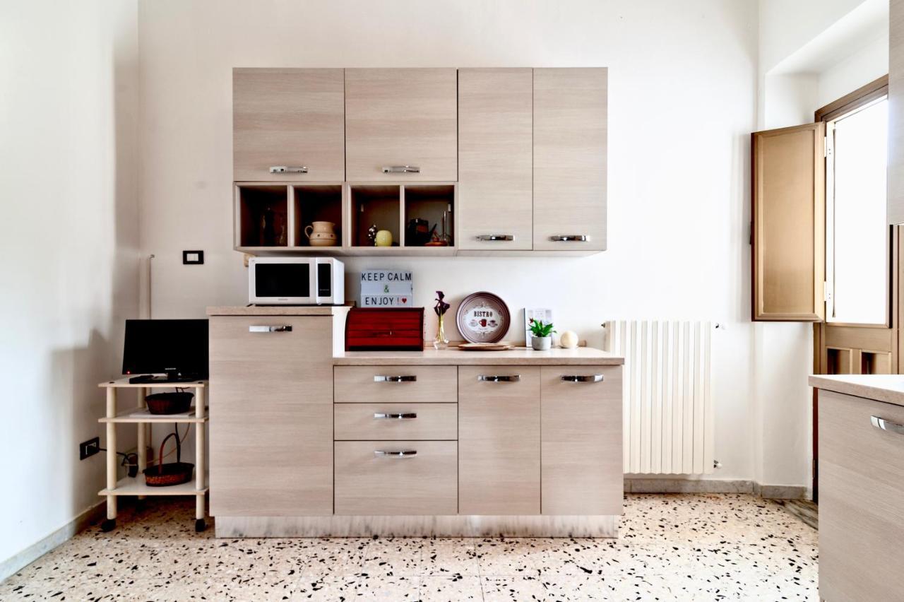 La Casa Di Julia Appartement Lecce Buitenkant foto