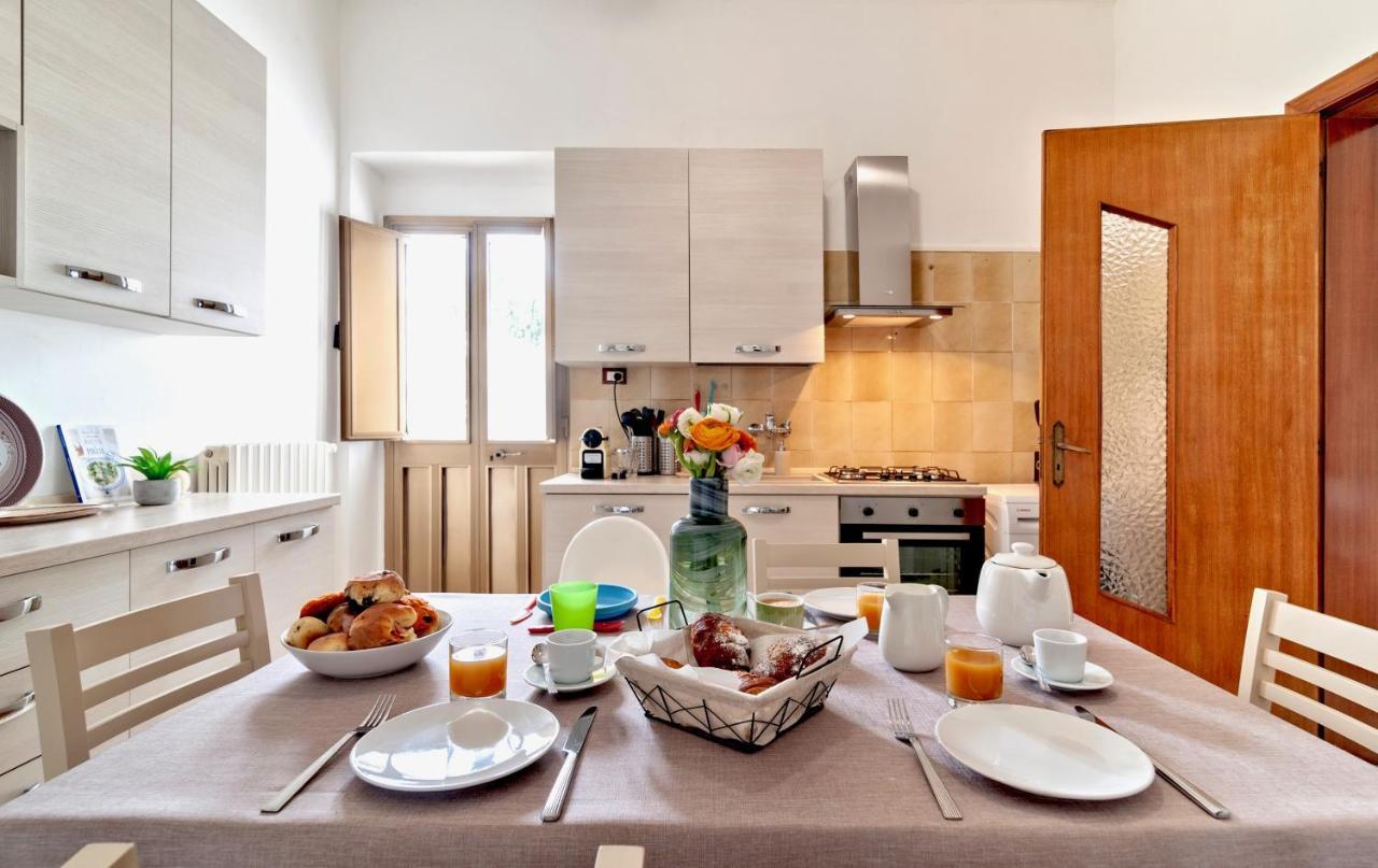 La Casa Di Julia Appartement Lecce Buitenkant foto